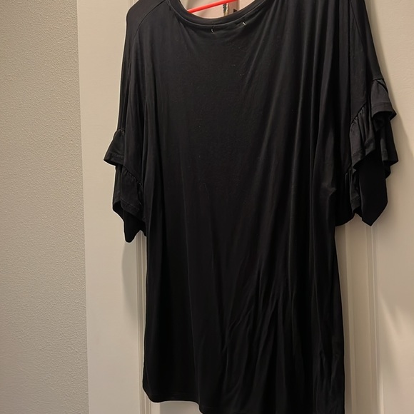 3/4 ruffle sleeve shirt - Picture 2 of 3